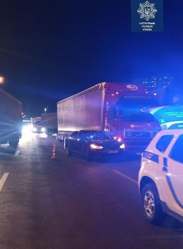 Фото: вижение существенно затруднено в направлении правого берега